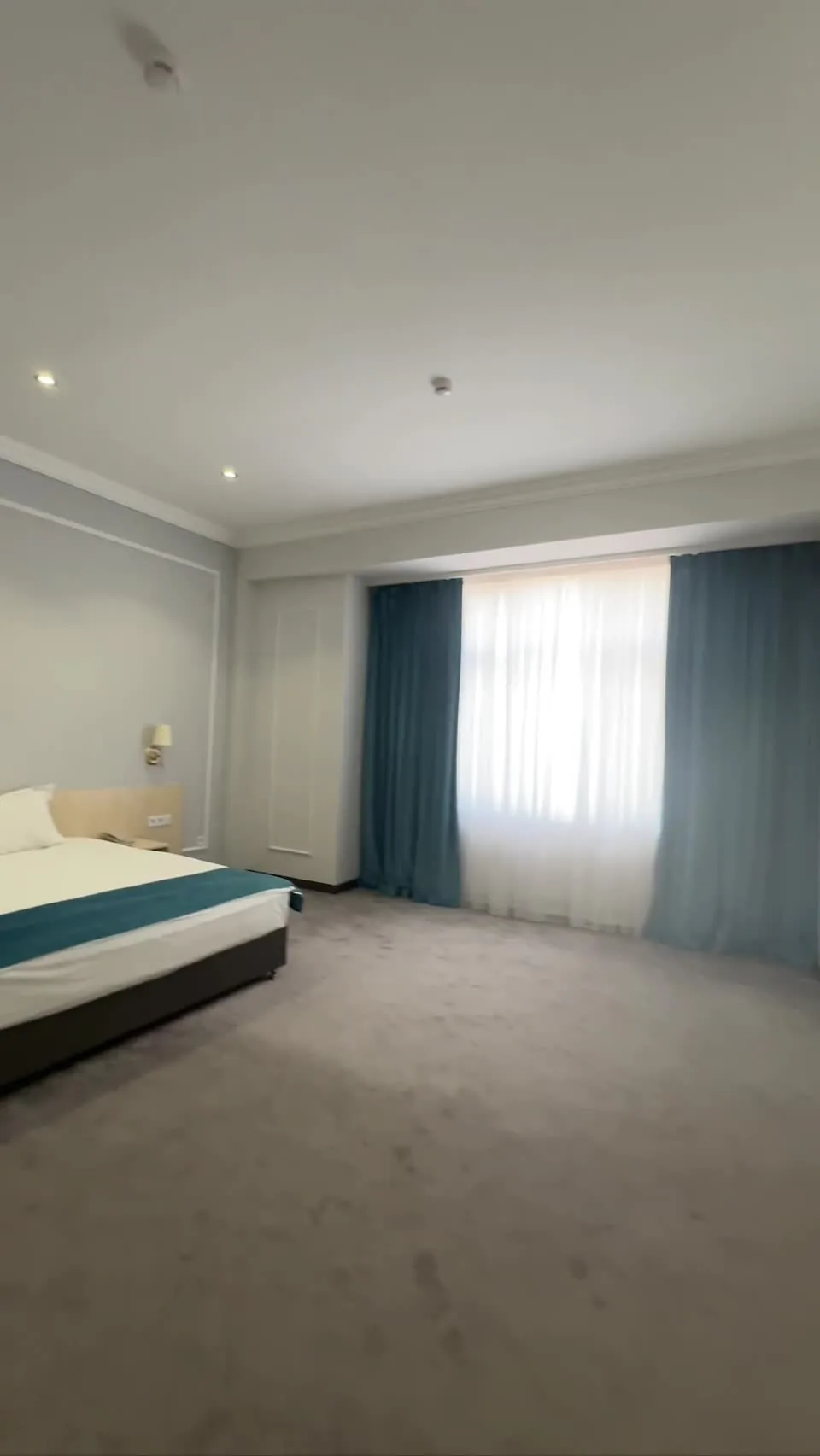 Video tour of the Suite bedroom at Khiva Residence Hotel, Khiva