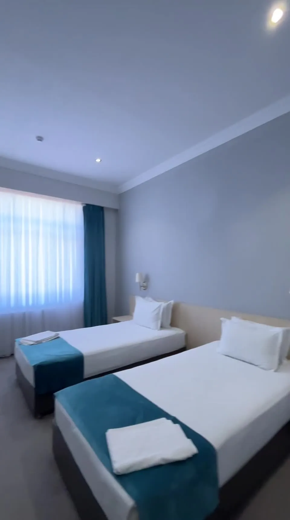 Video tour of the Suite twin bedroom at Khiva Residence Hotel, Khiva